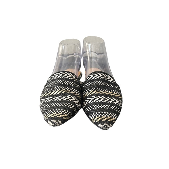 Universal Thread Goods Co Black White Slide Aztec Flats Pointed Toe Size 7 - Picture 6 of 12